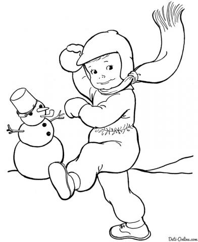 Раскраска Мальчик слепил Снеговика и играет в снежки